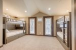 Bunk Bedroom features 2 sets of Bunk Beds with En-Suite Bathrooms